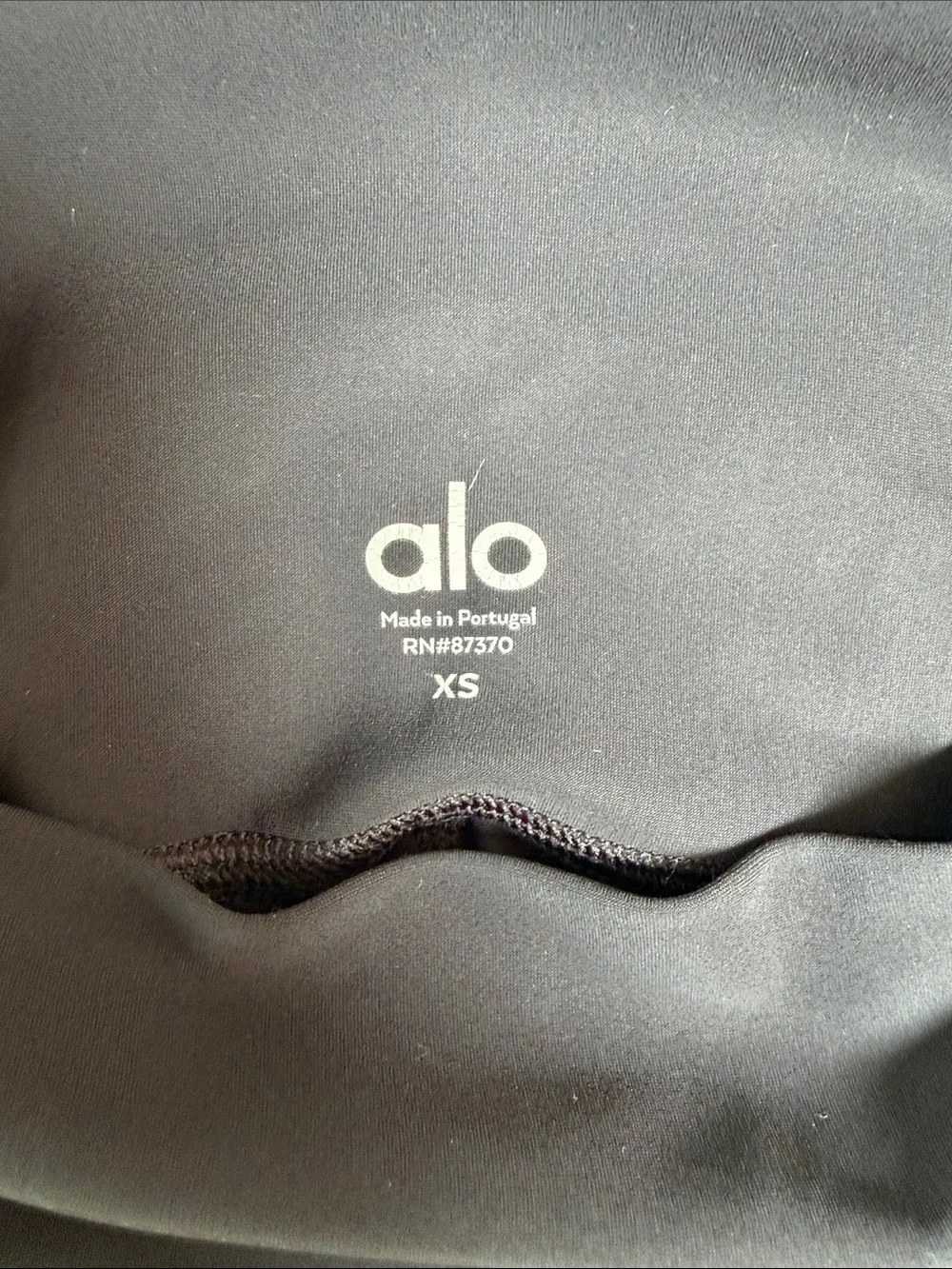 ALO Yoga sleek alo